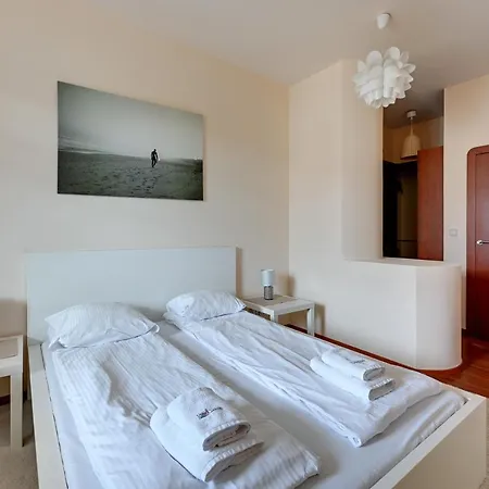 Apartment Dom & House - Neptun Park *