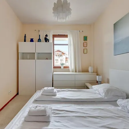 Apartment Dom & House - Neptun Park *