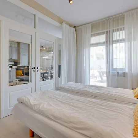 Apartment Neptun Park By Renters