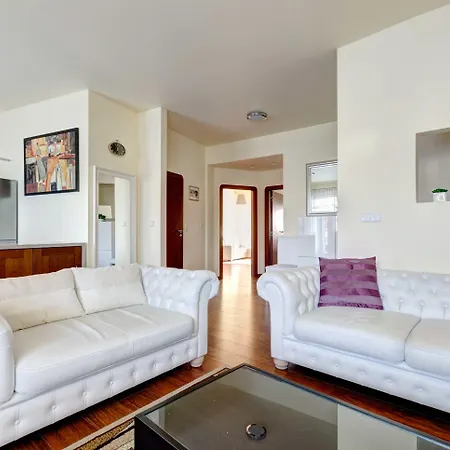 Dom & House - Neptun Park