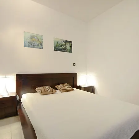 Apartment Dom & House - Neptun Park