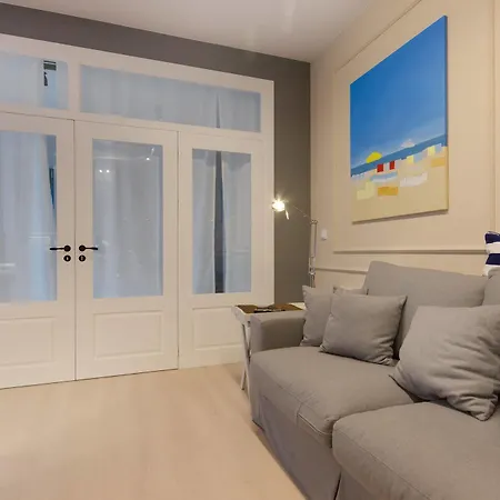 Apartment Dom & House - Neptun Park